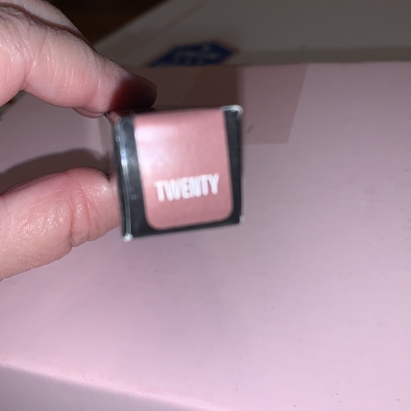 Kylie Jenner Matte Liquid Lipstick - Picture 5 of 7